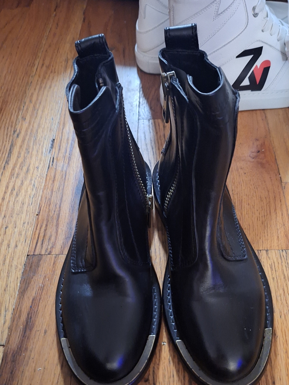 Women's Black Leather Zip Ankle Boots
